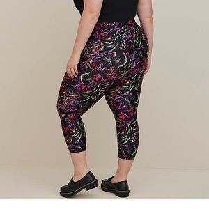 Disney Maleficent Capri Leggings